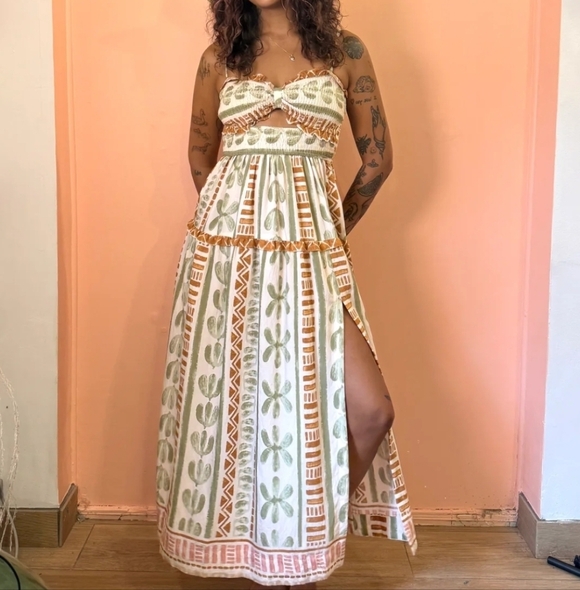 The Bahamas Cutout Smocked Maxi Dress- Green Brown Border Print M - Picture 7 of 10